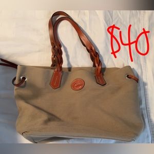 Dooney & Bourke Tote